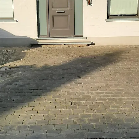 Gezellige Met Terras En Gratis Parking 아파트 오우데나르데